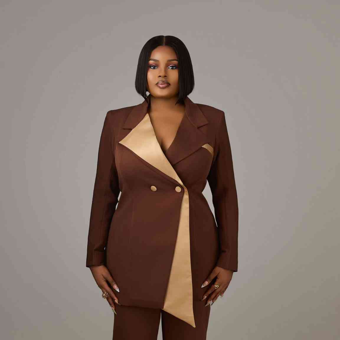 Plus Size Women Tuxedos Design - đánh giá và giá Women Formal Wear For Graduation